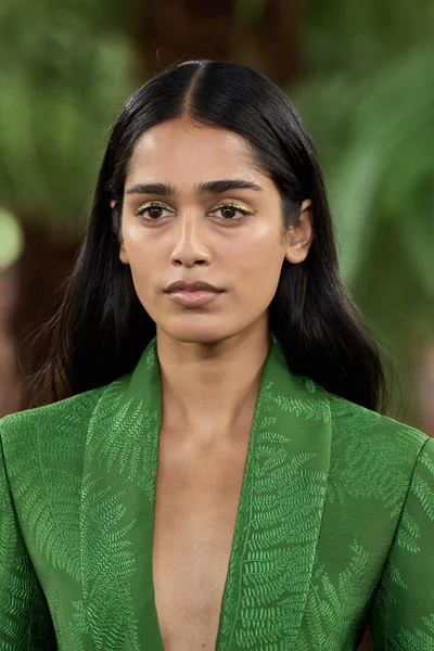 Look 61